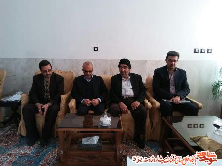 دیدار مدیرکل بنیاد شهید و امور ایثارگران استان یزد با خانواده شهید مفقودالاثر علیرضا زارع بیدکی + عکس دیدار مدیرکل بنیاد شهید و امور ایثارگران استان یزد با خانواده شهید مفقودالاثر علیرضا زارع بیدکی + عکس