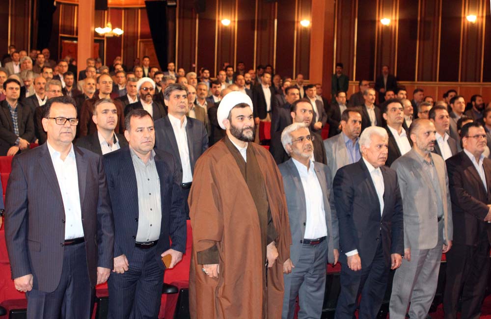تجلیل از خادمان شهدا و ایثارگران معاونت فرهنگی بنیاد شهید تجلیل از خادمان شهدا و ایثارگران معاونت فرهنگی بنیاد شهید