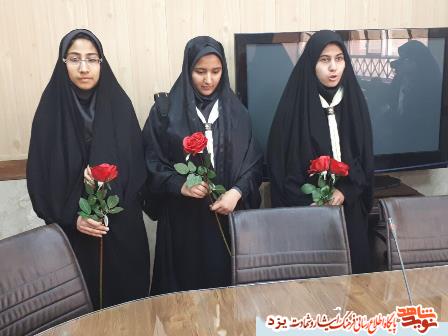 تجلیل از خادمان شهدا و ایثارگران به مناسبت بزرگداشت روز شهدا+ گزارش تصویری تجلیل از خادمان شهدا و ایثارگران به مناسبت بزرگداشت روز شهدا+ گزارش تصویری