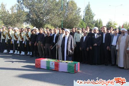 پیکر مطهر شهیددهقان نیری در یزد تشییع شد + عکس پیکر مطهر شهیددهقان نیری در یزد تشییع شد + عکس