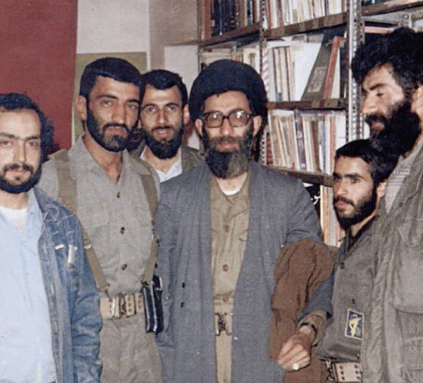 روز وداع حاج احمد متوسلیان و همراهانش روز وداع حاج احمد متوسلیان و همراهانش