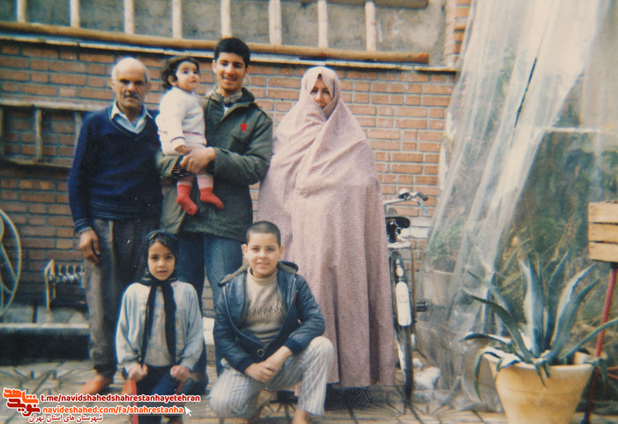 نگاهی بر دفتر زندگی «شهید غلامرضا استادفینی» نگاهی بر دفتر زندگی «شهید غلامرضا استادفینی»