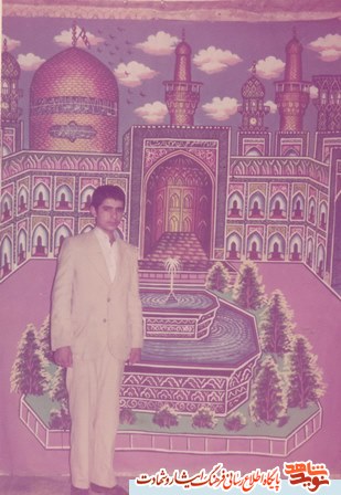 یک رزمنده همیشه در سختی و مشکلات می باشد یک رزمنده همیشه در سختی و مشکلات می باشد