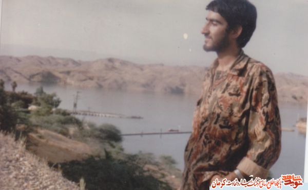 مبادا لحظه ای از ولایت فقیه غفلت کنید/ پشتیبان روحانیت آگاه باشید مبادا لحظه ای از ولایت فقیه غفلت کنید/ پشتیبان روحانیت آگاه باشید