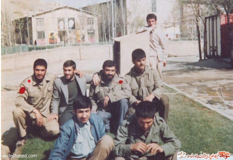 گفتههای امام عزیز را که برخواسته از قرآن میباشد به گوش دل بشنوید گفتههای امام عزیز را که برخواسته از قرآن میباشد به گوش دل بشنوید
