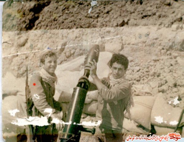 همگی برعلیه آمریکای جهانخوار متحد شوید همگی برعلیه آمریکای جهانخوار متحد شوید