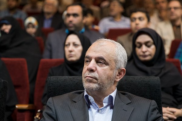 انتظار خانواده شهدا پرداختن به مسایل فرهنگی است انتظار خانواده شهدا پرداختن به مسایل فرهنگی است