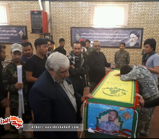 پیکر پاک شهید مدافع حرم «محمود حیدری» در اشتهارد تشییع شد پیکر پاک شهید مدافع حرم «محمود حیدری» در اشتهارد تشییع شد