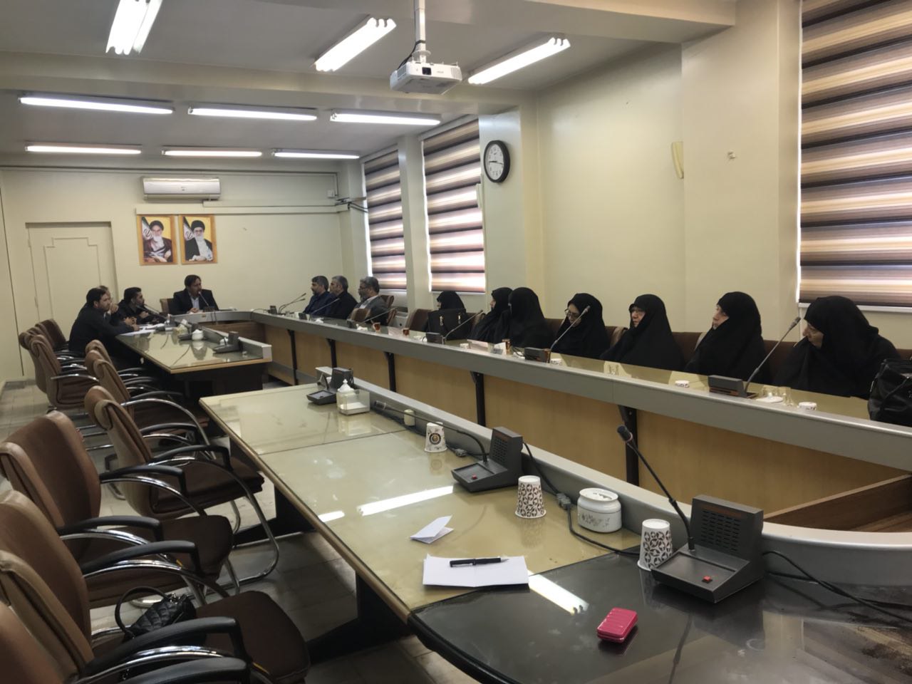 معتمدین و معین بنیاد شهید پیگیر امور جامعه هدف می باشد معتمدین و معین بنیاد شهید پیگیر امور جامعه هدف می باشد
