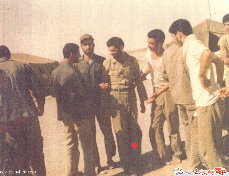 من با چشمی باز و عزمی راسخ و آگاهانه در این راه گام برداشتم من با چشمی باز و عزمی راسخ و آگاهانه در این راه گام برداشتم