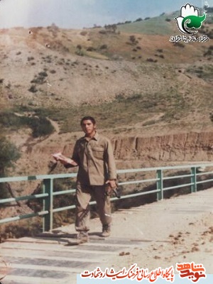 روحانیِ بسیجی روحانیِ بسیجی