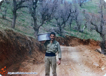 مروری کوتاه بر زندگی نامه شهيد علی اصغر شاهسوندی مروری کوتاه بر زندگی نامه شهيد علی اصغر شاهسوندی