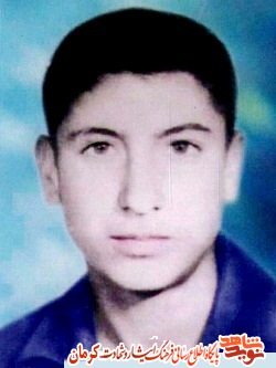 شهید «قباد ساردوئی نسب»: در جبهه همه کارها معجزه است شهید «قباد ساردوئی نسب»: در جبهه همه کارها معجزه است