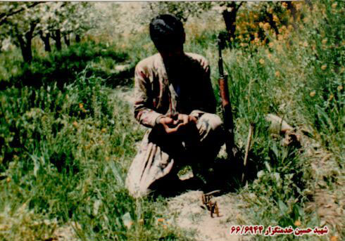 زندگی نامه شهید رجبعلی پاکمنش آنقدر درجبهه ماند تا به شهادت رسید زندگی نامه شهید رجبعلی پاکمنش آنقدر درجبهه ماند تا به شهادت رسید