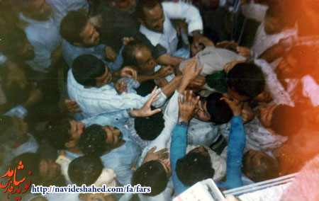 در زیر شکنجه بعثی ها، نماز اسرا ترک نمی شد در زیر شکنجه بعثی ها، نماز اسرا ترک نمی شد