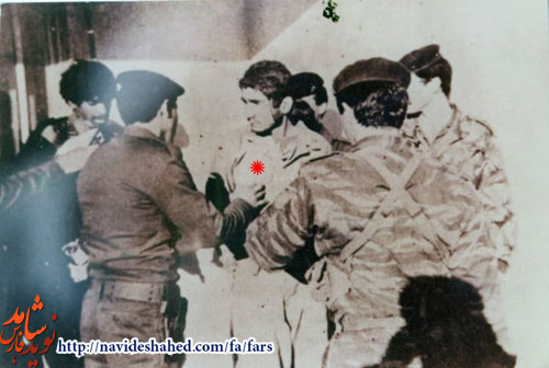 در زیر شکنجه بعثی ها، نماز اسرا ترک نمی شد در زیر شکنجه بعثی ها، نماز اسرا ترک نمی شد