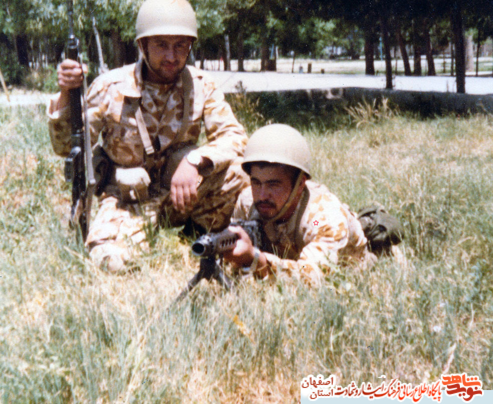 نگاهی به زندگی شهید علی چرخ تابیان ( لطفا روی اتو نشر قرار بگیرد)