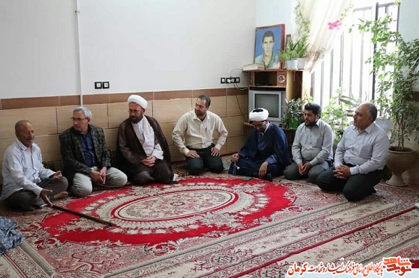 دیدار مسئولان بنیاد شهید بردسیر با خانواده شهیدان «زاهدی، میرزایی و ملک قاسمی» دیدار مسئولان بنیاد شهید بردسیر با خانواده شهیدان «زاهدی، میرزایی و ملک قاسمی»