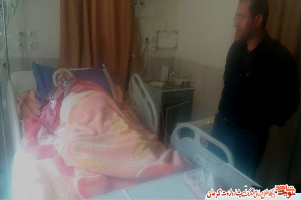 عکس/مادر شهید «عليحسين آبستان» در بستر بیماری عکس/مادر شهید «عليحسين آبستان» در بستر بیماری