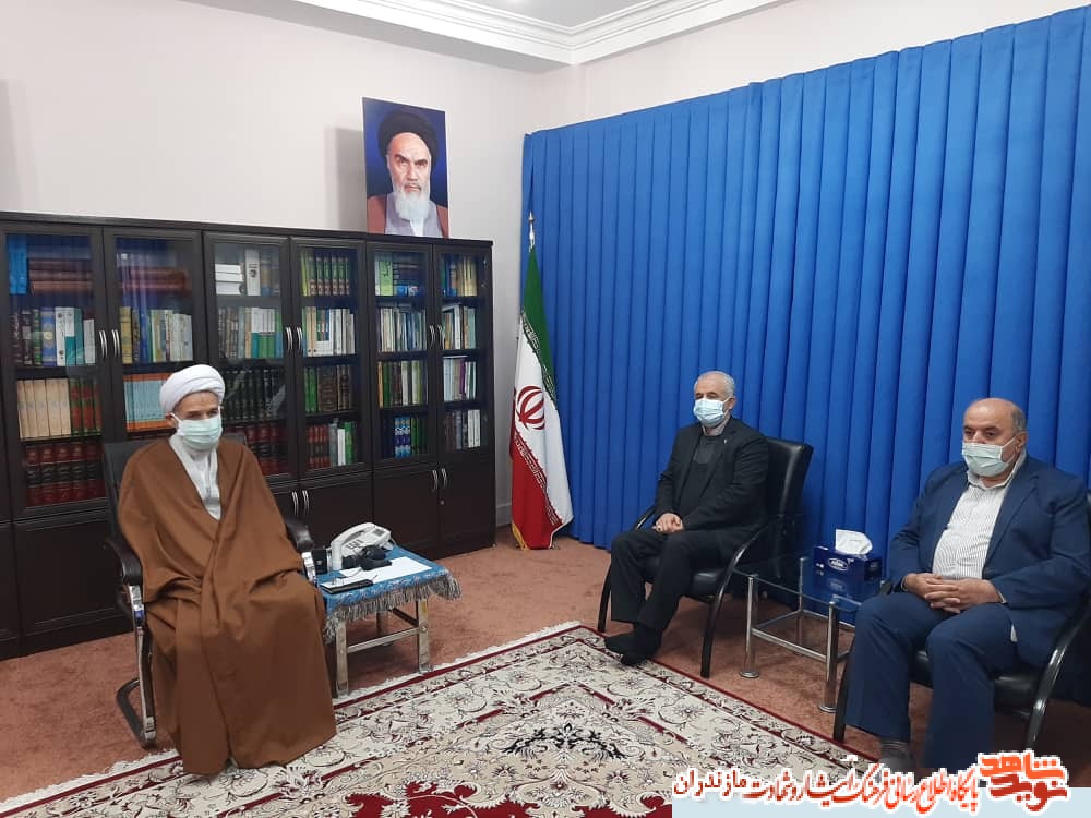 شهدا با گذشتن از جان و مال خود، عزت را برای نظام اسلامی به ارمغان آوردند