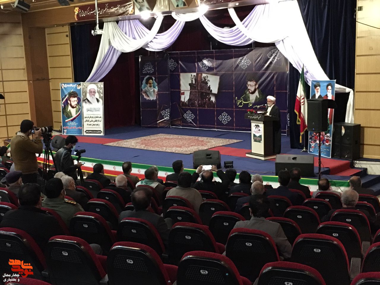 یادواره شهید «شاخص کارمندی» در فرهنگسرای بروجن برگزار شد