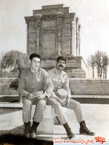 عقب نشینی تانک ها عنایت خداوند بود