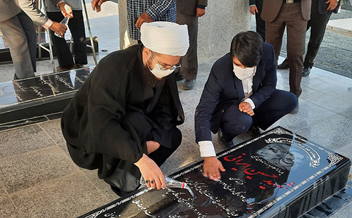 بسته خبری گلباران گلزارهای شهدای اصفهان در 