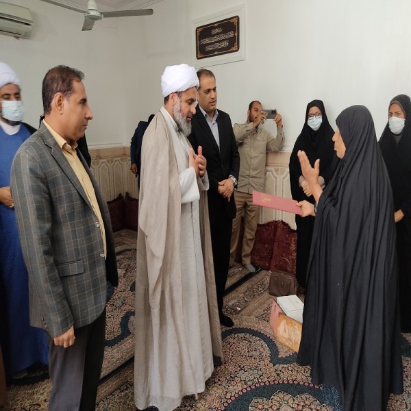 دیدار مسئولان شهرستان بندرلنگه با مادر شهید جاویدالاثر«غلام آرمون» دیدار مسئولان شهرستان بندرلنگه با مادر شهید جاویدالاثر«غلام آرمون»