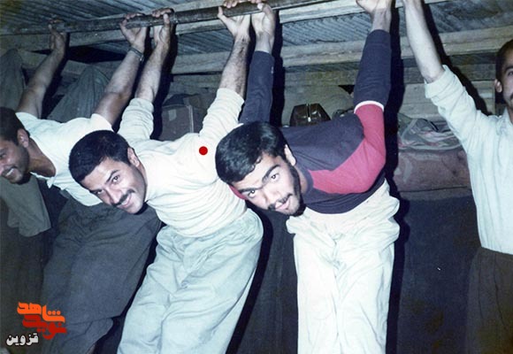 آلبوم عکس شهید «داریوش عطاران‌رضایی»