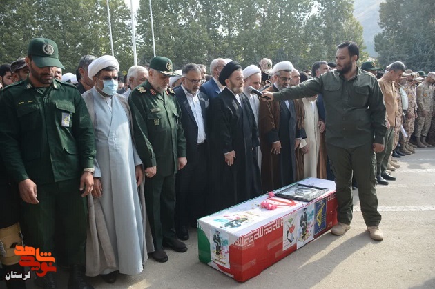 گزارش تصویری/ پیکر شهید «رضا خانی چگنی» در گلزار شهدای خرم آباد آرام گرفت