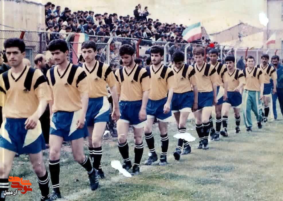 عکس11 فوتبالیست اردبیلی که برای اهتزاز پرچم ایران جنگیدند