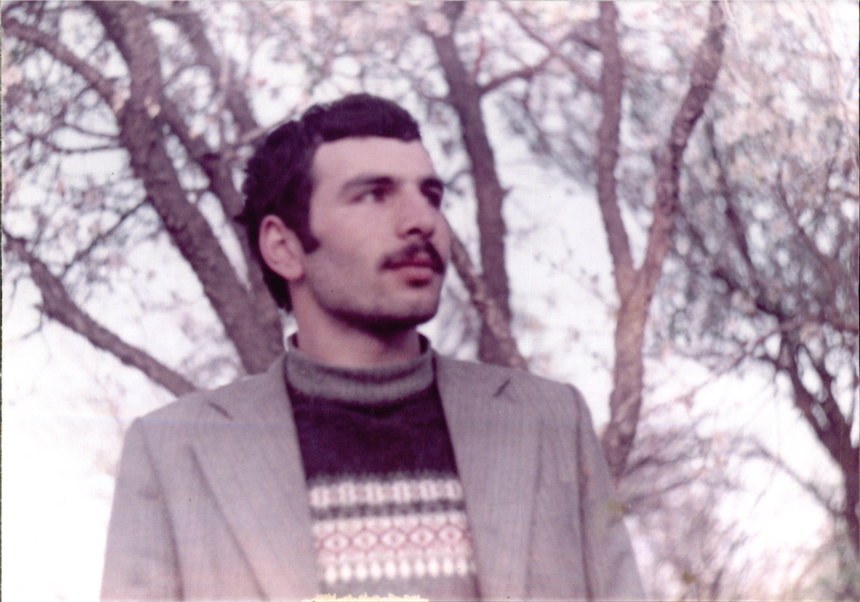 هر قدمی که انسان بر می‌دارد باید بسنجد که چقدر موثر و به نفع انقلاب است