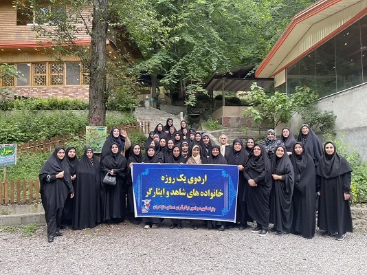 تصاویر/ برگزاری اردوی یک روزه دختران معزز شهدا شهرستان سوادکوه