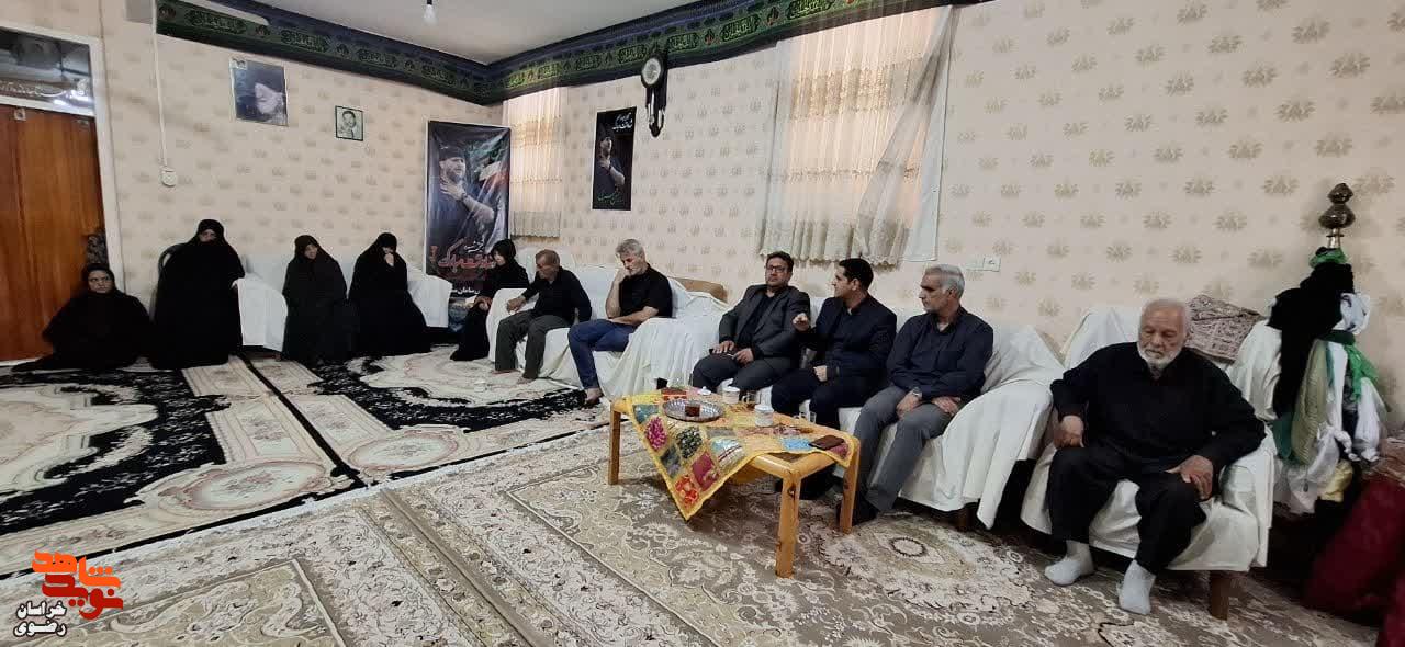 مقاومت خانواده شهدا ستودنی است/ دیدار با خانواده  شهید «حسن قنبری»