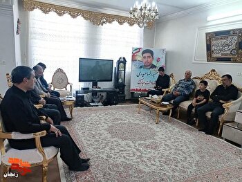 اگر نیاز باشد، به جز «حمید» فرزندان دیگرم را نیز فدای ولایت خواهم کرد