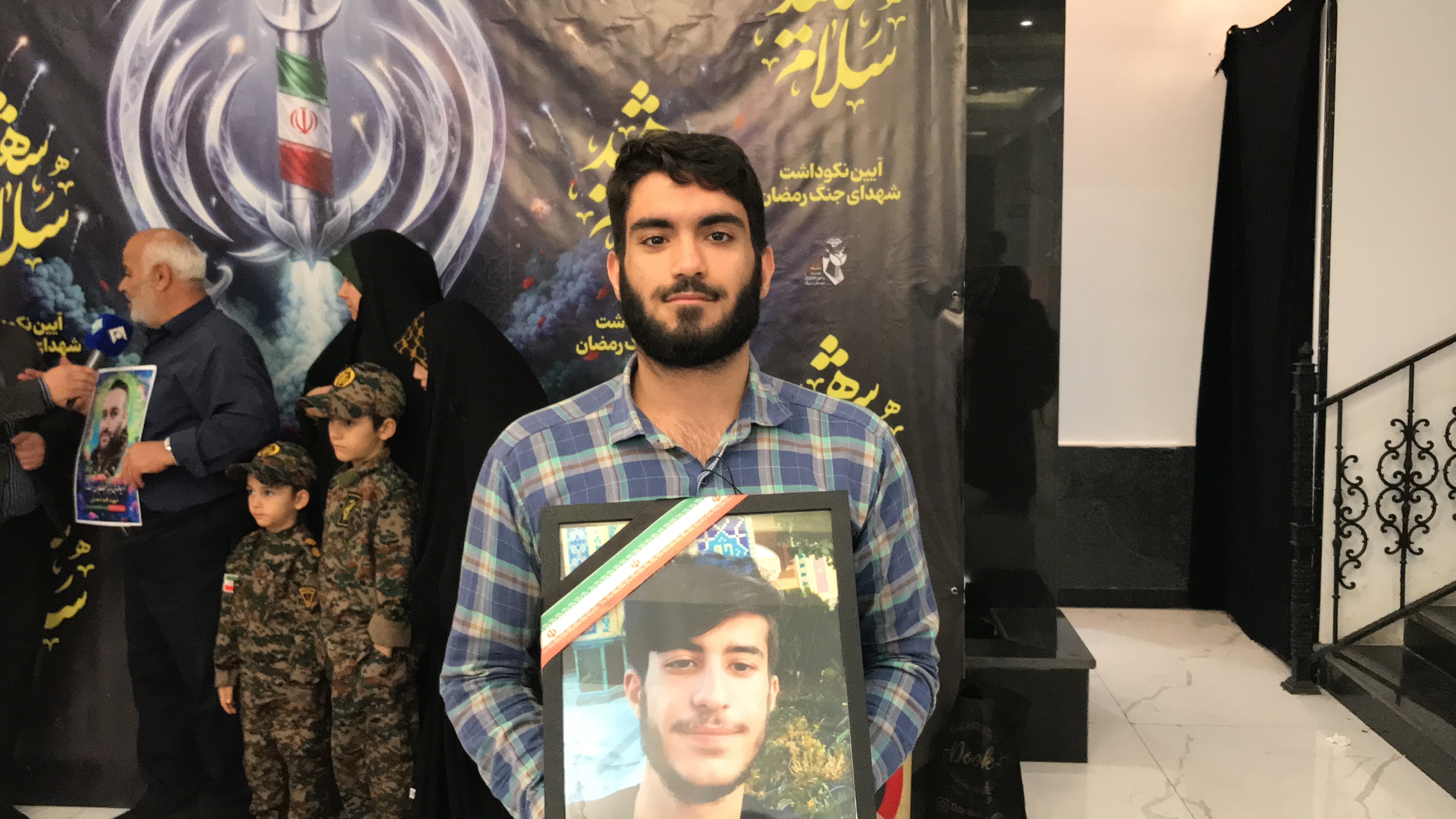 فیلم/ پیک موتوری ۱۹ ساله‌ای که قربانی موشک دشمن شد