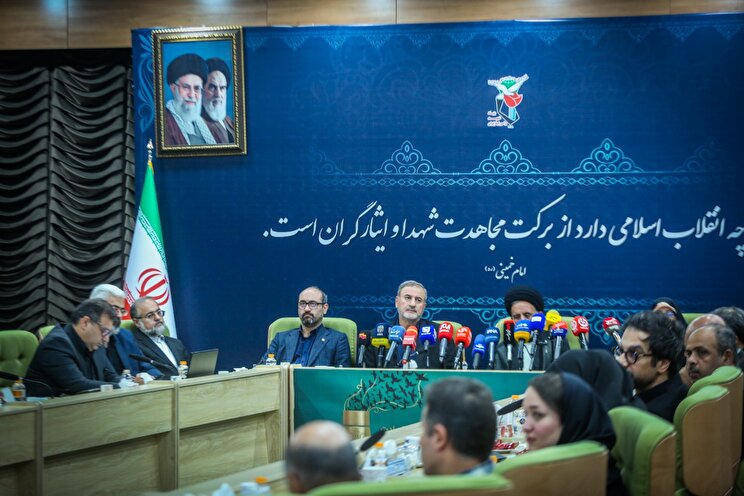 عکس/ آیین تکریم از خبرنگاران حوزه ایثار و شهادت
