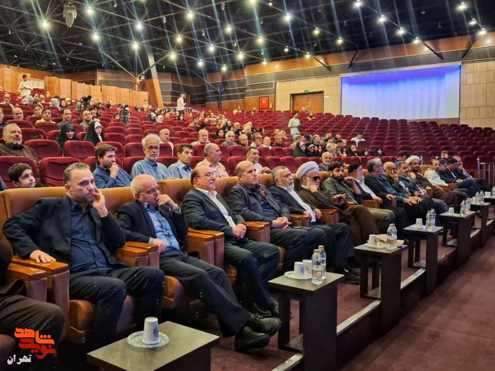 رضایی: سیره سرداران دفاع مقدس الگوی خدمت صادقانه و مسئولیتپذیری مدیران است رضایی: سیره سرداران دفاع مقدس الگوی خدمت صادقانه و مسئولیتپذیری مدیران است