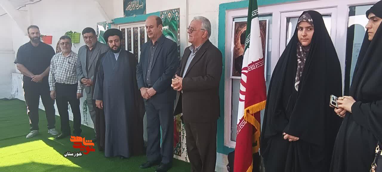 گزارش تصویری/ آیین بدرقه فرزند شهید «سعید اسماعیل وندی» از درب منزل تا مدرسه