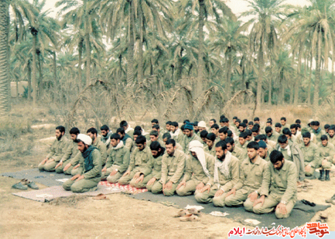 تصاویری از بسیجیان سلحشور در هشت سال دفاع مقدس به عنوان زندگی در جبهه 