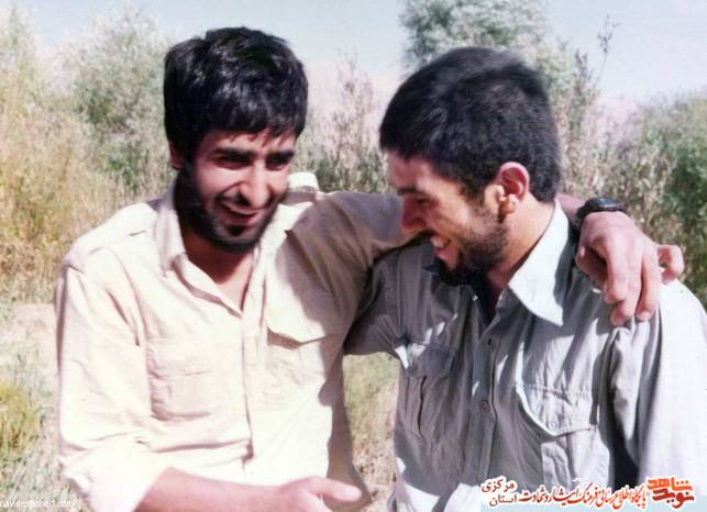 از چپ: شهید اکبر محمدی - رضا پاکپور