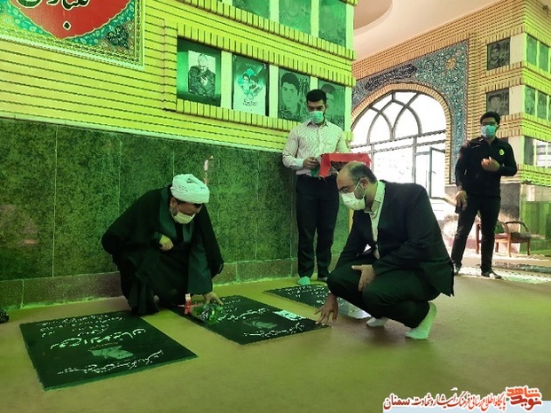 گلباران قبور مطهر شهدای معلم و کارمند به مناسبت هفته دولت - هشتم شهریور ۱۴۰۰ گلزار شهدای شهرستان مهدیشهر