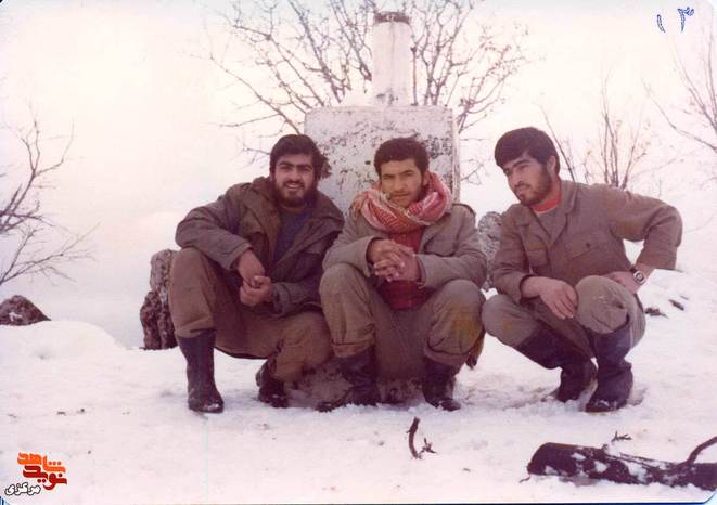 نفر وسط :محمد باقر عروجی