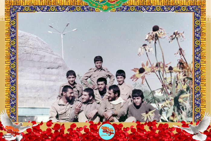 ردیف پایین نفر سمت چپ شهید علی‌اکبر قلعه‌آقابابائی