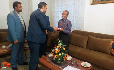 دیدار مسئولان شاهرودی با خانواده معظم شهید والامقام علیاکبر متحدی پانزدهم اردیبهشتماه ۱۴۰۲ شهر بسطام