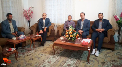 دیدار مسئولان شاهرودی با خانواده معظم شهید والامقام علیاکبر متحدی پانزدهم اردیبهشتماه ۱۴۰۲ شهر بسطام