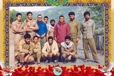 ردیف ایستاده نفر دوم از چپ شهید عزیزالله علی‌زاده