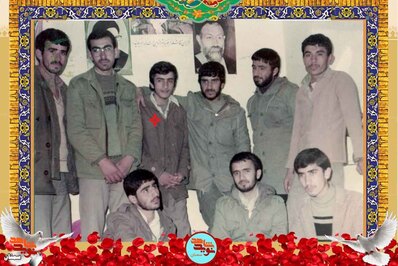 ردیف ایستاده نفر سوم از چپ شهید علی‌اکبر ابراهیمی