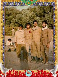 نفر دوم از چپ شهید علی‌اکبر ابراهیمی